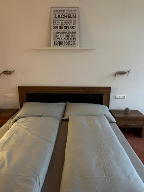Pension Columbia Inkl. Fruehstueck Im Zentraum Bad Gleichenberg Exterior photo